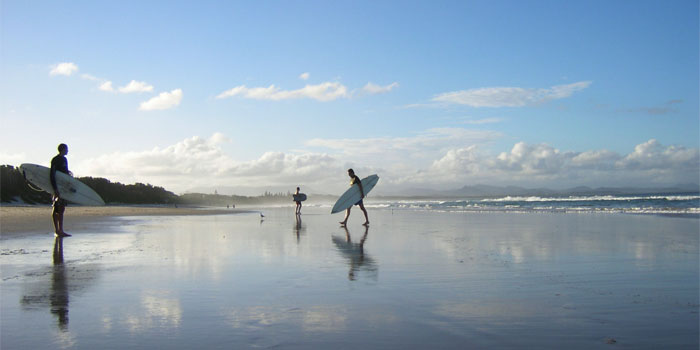 surfer byron bay australien