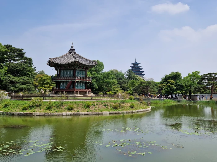 südkorea seoul pavillion mit see
